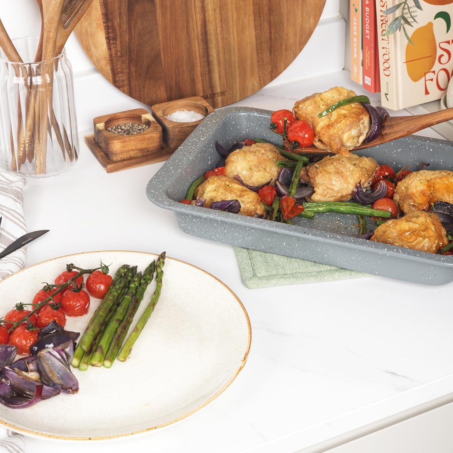 BW02774G Marblestone Roasting Tin – 36Cm Non-Stick Roaster, Lightweight Carbon Steel, Easy Wipe Clean, High Side Rectangular Roasting Tray, Oven Safe to 220°C, PFOA Free, Deep Baking Pan