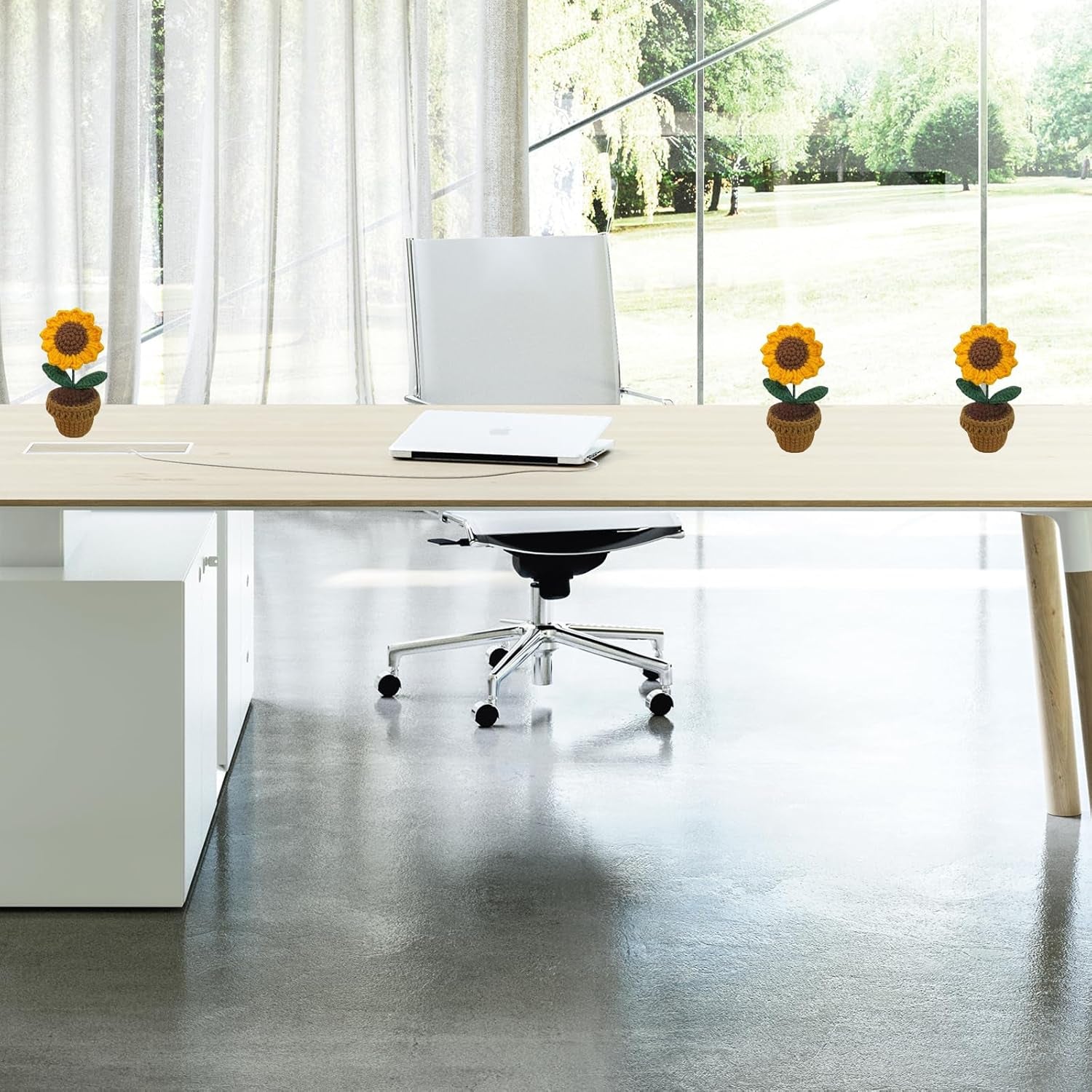 Crochet Flowers, Sunflower Crochet Potted Flowers, Finished Handmade Crochet, Small Artificial Flower Pot Hand Knitted Crochet Gifts, for Home Office Desktop Ornament, Gift for Lover or Family