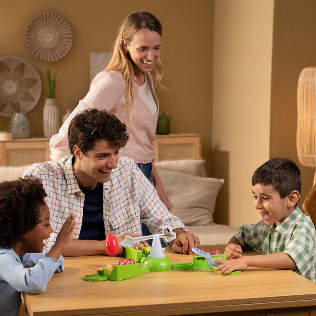 Keepy Uppy Game. Help, Bingo, and Chilli Keep the Motorized Balloon in the Air with the Character Paddles for 2-3 Players. Ages 4+