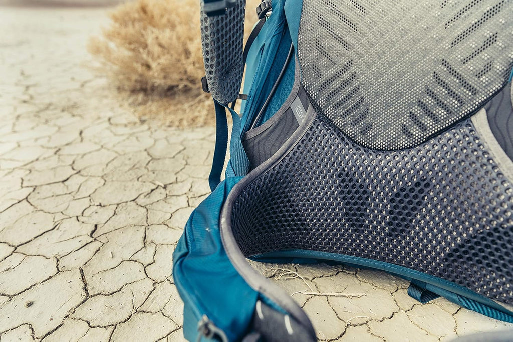 Paragon 58L Unisex Lightweight Backpacking Pack, Breathable Backpanel, Raincover Included, Water Bladder Sleeve (Reservoir Not Included), Small/Medium, Burnt Olive