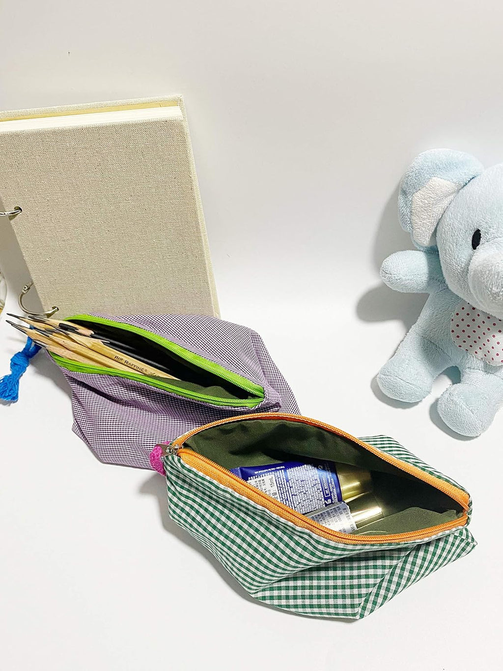 Makeup Bag Portable Pouch Purse Bag Travel Cosmetic Storage Organizer Lightweight for Women (Green)