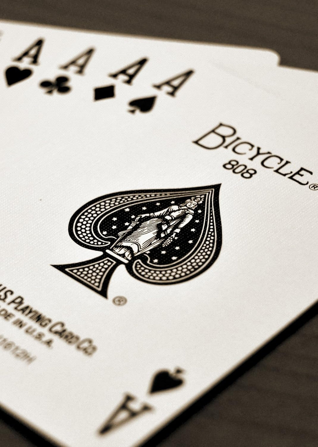 ® Gold Standard Playing Cards - 1 Deck of Cards, (Colour Will Vary Red or Blue), Air Cushion Finish, Iconic International Rider Back Design, Standard Index