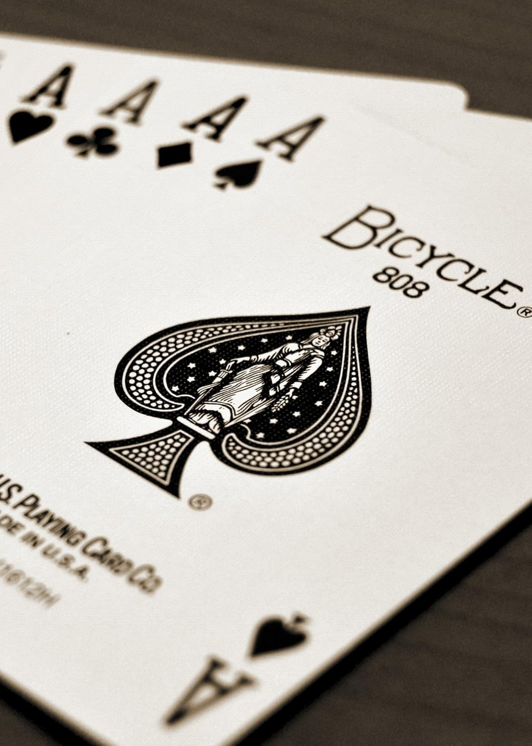 ® Gold Standard Playing Cards - 1 Deck of Cards, (Colour Will Vary Red or Blue), Air Cushion Finish, Iconic International Rider Back Design, Standard Index