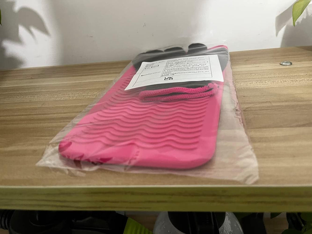 Heat Resistant Mat Pouch and Heat Resistant Glove for Curling Irons, Hair Straightener, Flat Irons and Hair Styling Tools, 28.5Cm X 14Cm, Pink