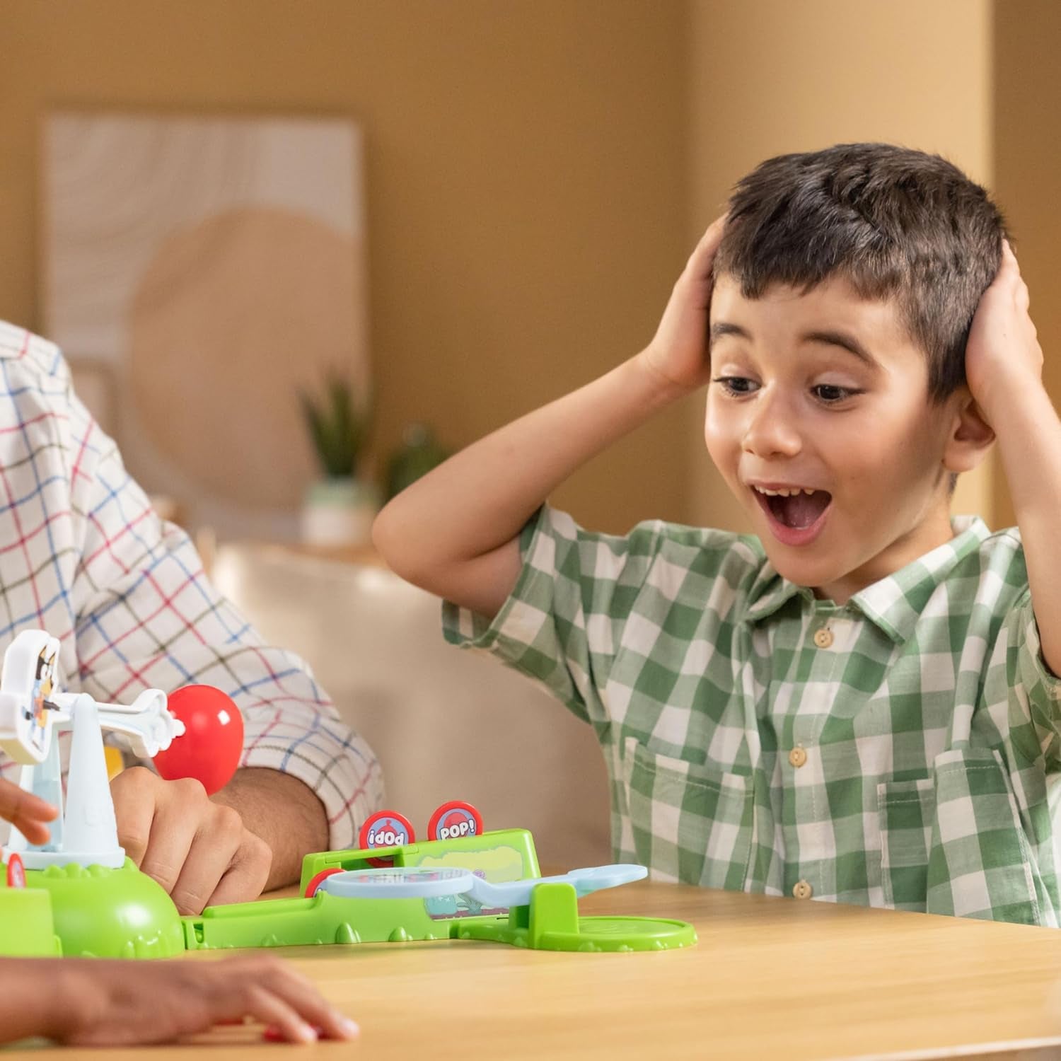 Keepy Uppy Game. Help, Bingo, and Chilli Keep the Motorized Balloon in the Air with the Character Paddles for 2-3 Players. Ages 4+