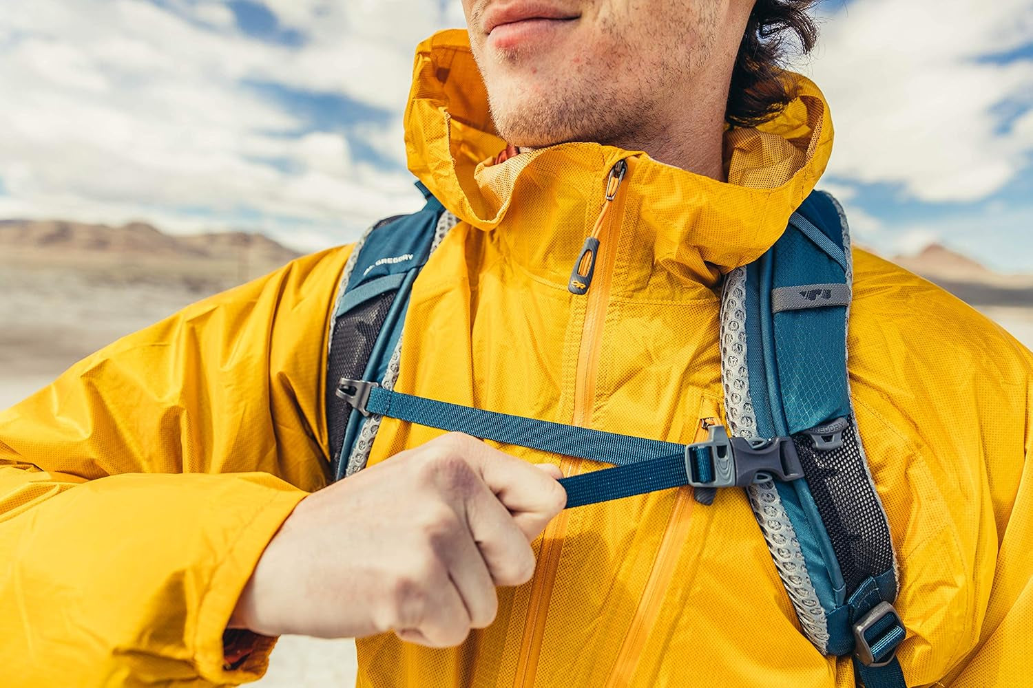 Paragon 58L Unisex Lightweight Backpacking Pack, Breathable Backpanel, Raincover Included, Water Bladder Sleeve (Reservoir Not Included), Small/Medium, Burnt Olive