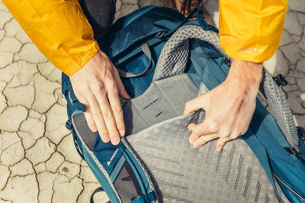 Paragon 58L Unisex Lightweight Backpacking Pack, Breathable Backpanel, Raincover Included, Water Bladder Sleeve (Reservoir Not Included), Small/Medium, Burnt Olive