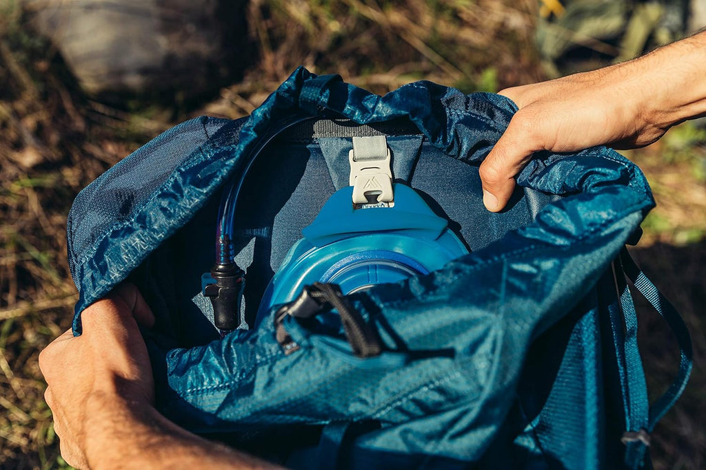 Paragon 58L Unisex Lightweight Backpacking Pack, Breathable Backpanel, Raincover Included, Water Bladder Sleeve (Reservoir Not Included), Small/Medium, Burnt Olive