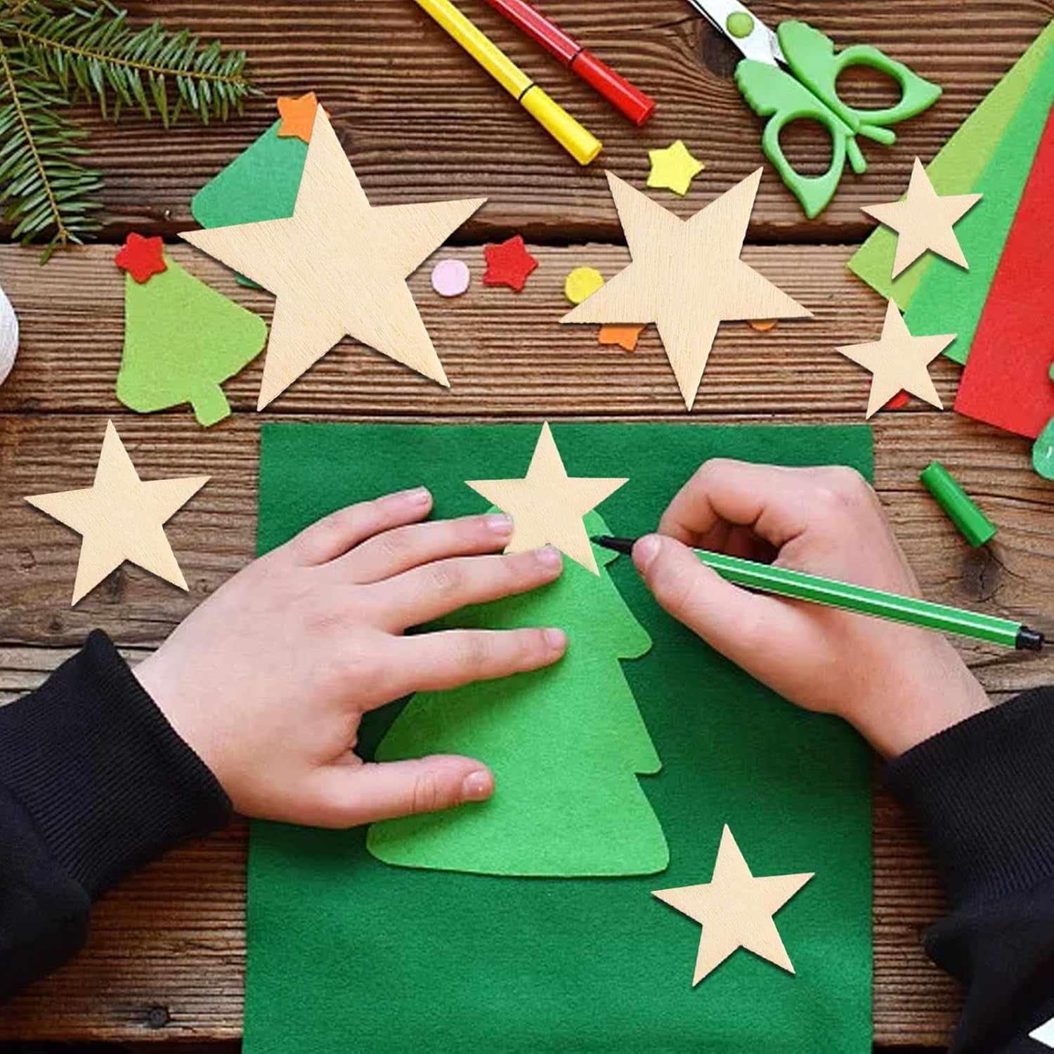 100 Pcs Wooden Star, Mini Wooden Star Embellishment Wooden Star Scatter Craft with 5 Sizes 6/8/10/12/15Mm, Mixed Size Wood Star Cutout Shape for Wedding Party Table Scatter Decoration
